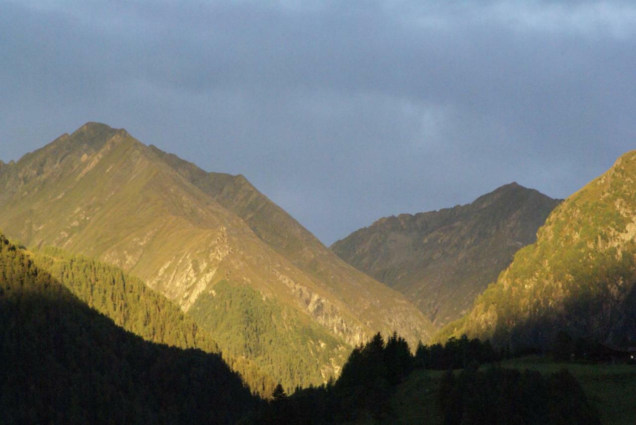 فندق Gastehaus Alpenruh Prägraten المظهر الخارجي الصورة